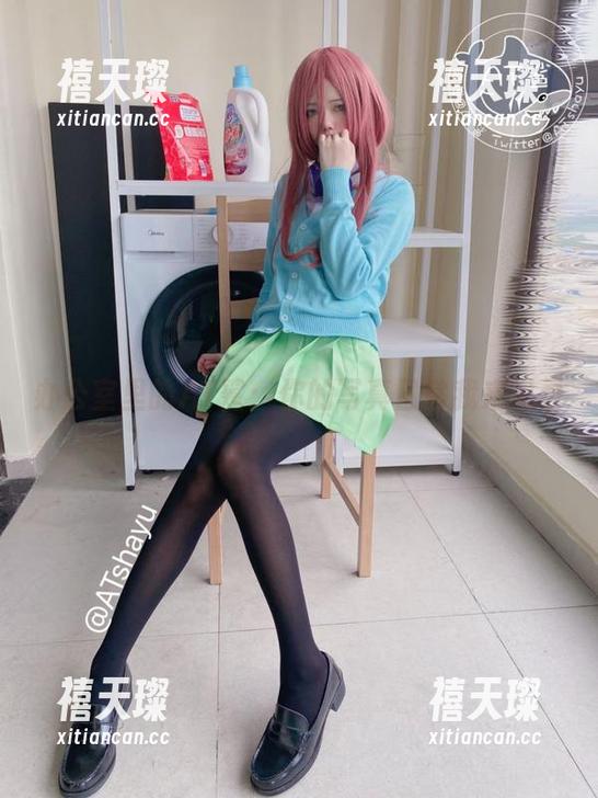 办公室里的AT鲨：你的写真日常我来记录