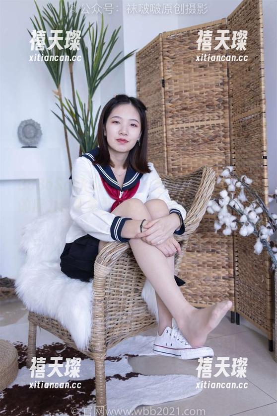 BoBoSocks袜啵啵 - 芝士在学院制服中的魔力合集免费送达，怎么有那么多隐藏的性感？