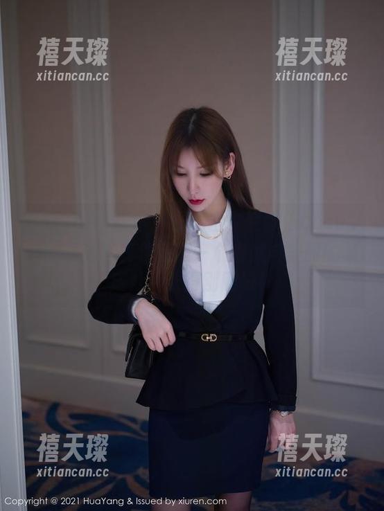 HuaYang花漾-赵惟依coco HuaYang花漾 - 基本上,赵惟依coco学姐的精选写真集就是一个幽默与美丽的集成灶,煮得刚刚好!