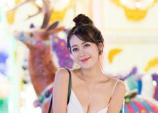 IMiss爱蜜社 – 油亮芝芝Booty，套图里竟然藏着我一天的甜蜜幻想！