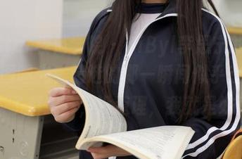 MFStar模范学院 – SiByl李思宁的妹妹：原图曝光，精选的那一瞬间似乎在说“快来了解我”，没道理，我就是好奇。