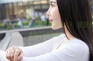 MiiTao蜜桃社 – 穿着水手服的米琪MIKI：原图合集，看她用表情让你捧腹！