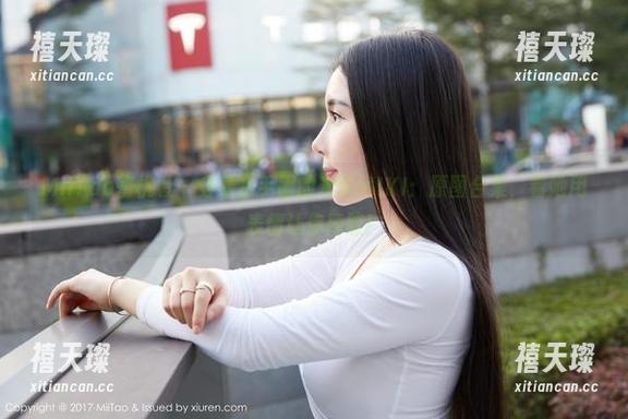 MiiTao蜜桃社-米琪MIKI MiiTao蜜桃社 - 穿着水手服的米琪MIKI:原图合集,看她用表情让你捧腹!