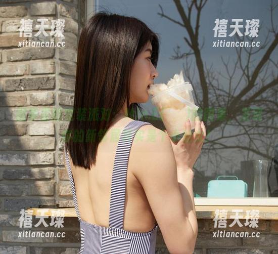 居家里的变装派对：Min.E(민이)的图集，发现你的新邻居其实是个小仙女！