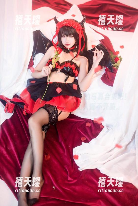 一起来欣赏Momoko葵葵的写真合集吧！真爱大凤本子，简直让人挪不开眼。