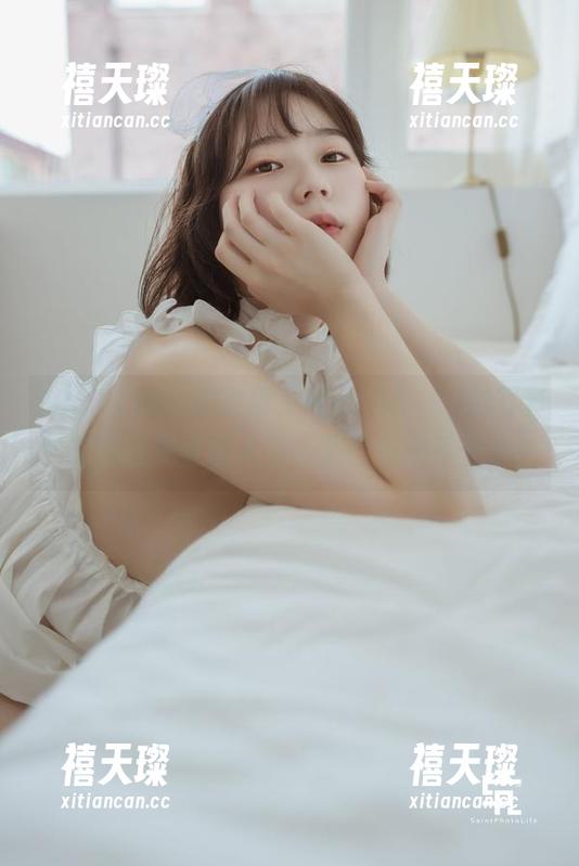 SOOTV黑色连衣裙，MyuA(뮤아)的写真下载简直是太诱人了，我已经忍不住了！