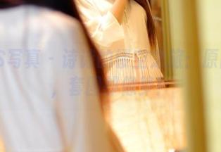 PANS写真 – 诗诗的镂空之旅：原图如诗，套图却像梦！