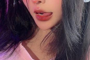 在SayoMomo的视角下，兔女郎Reika的最新美图，该有多惹人爱！