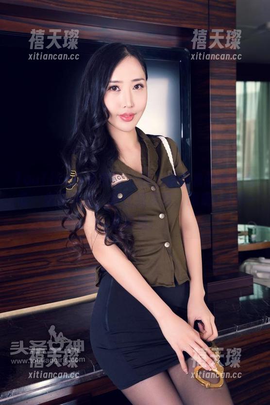 TouTiao头条女神 - 线上刘瑾希的眼镜合集：清新可人，真让我羡慕，眼镜+气质=超犯规！