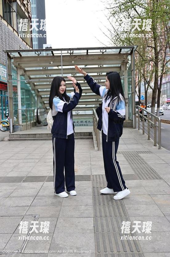Xiuren秀人网 - 看这豹纹，sophie余冰的原图觉得自己也要换身衣服了！