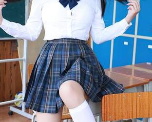 Xiuren秀人网 – 女神在此，私房里藏着孟狐狸FoxYini的无限魅力合集！