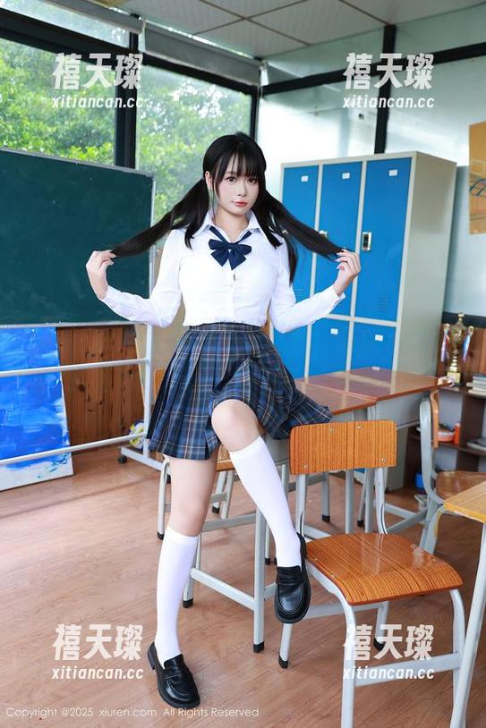 Xiuren秀人网-孟狐狸FoxYini Xiuren秀人网 - 女神在此,私房里藏着孟狐狸FoxYini的无限魅力合集!