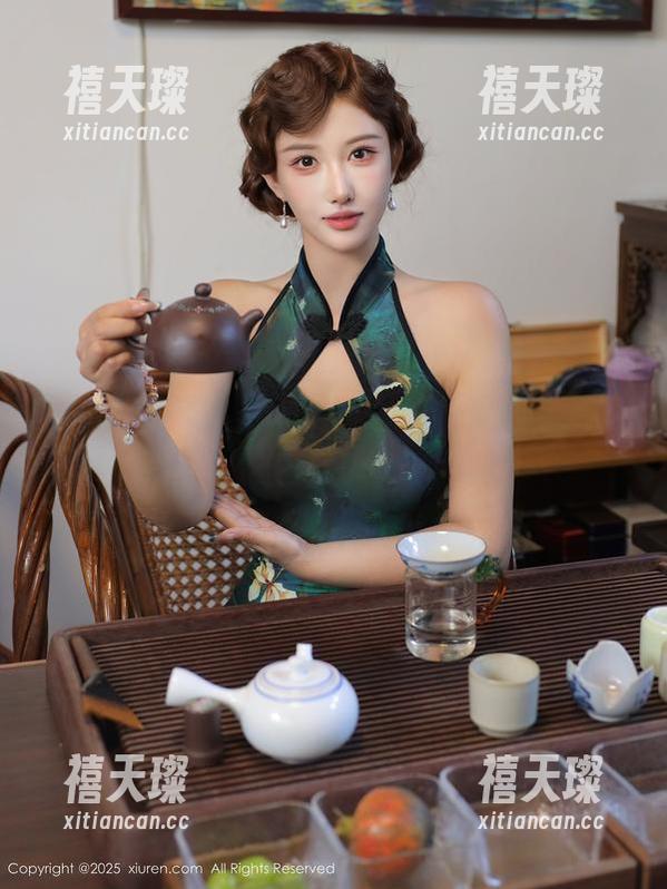Xiuren秀人网 - 李夫人的最新写真集，油亮的感觉居然让我心跳加速！