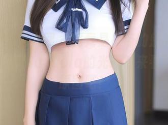 Xiuren秀人网 – 究竟是吊带的魅力，还是玛鲁娜Manuela的光环？来看看高清原图吧！