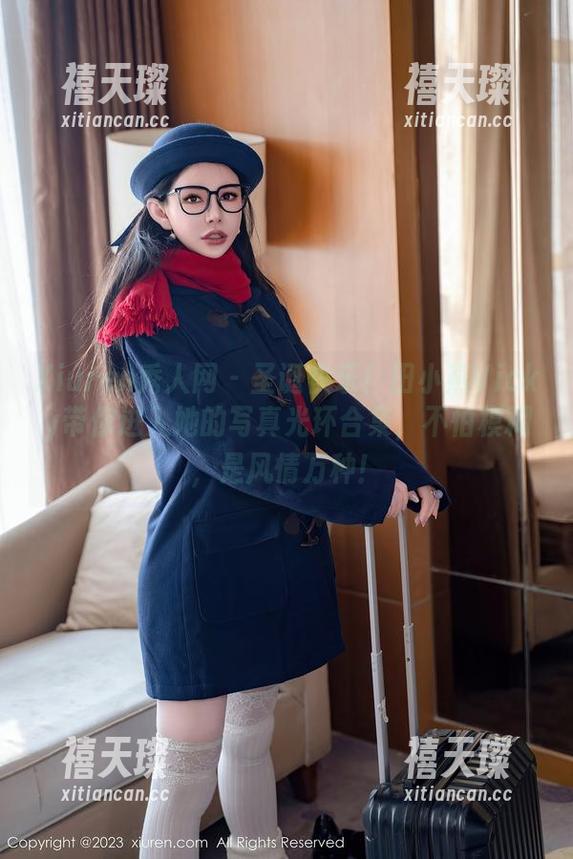 Xiuren秀人网 - 圣诞快乐！田小燕Vicky带你进入她的写真光环合集，不怕模糊，是风情万种！