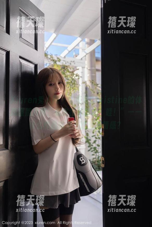 Xiuren秀人网 - “黄可Christine的体操服照片展：看完我只想说，哇！”——什么作品能传达这么多情感？