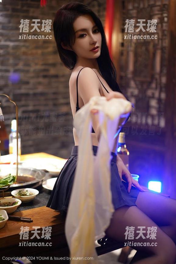YouMi尤蜜荟 - 宋KiKi的厨娘写真：厨房就能拍出杂志封面，这图包可以发售了吧？