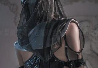 看izumi泉桃子如何在婚纱全集中撕开传统的面具！