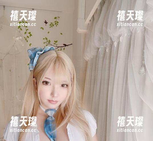 看サク(saku)女孩的美照，居然让我产生了追星的冲动，谁能想到呢？