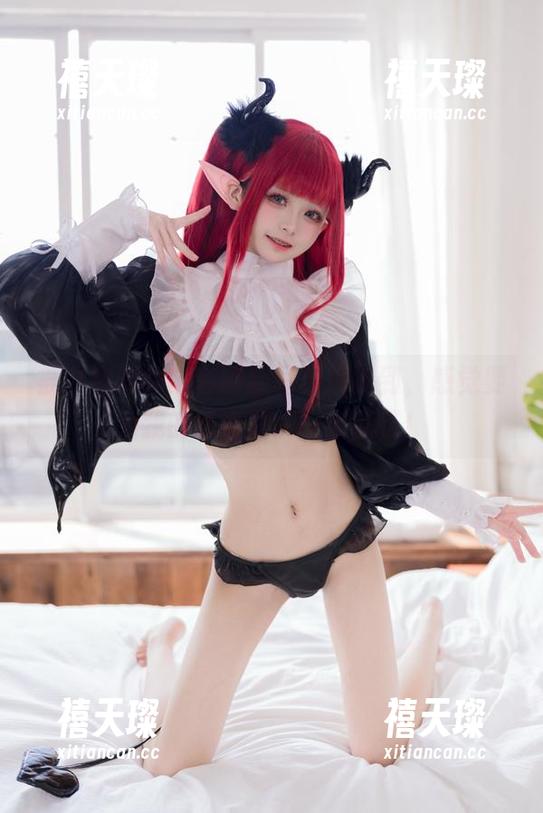 被九柒喵的全套制服写真震撼到，感觉要为我的青春再买一条回忆！