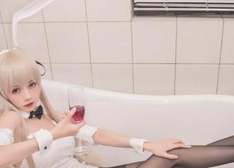 白色蕾丝的妩媚：你的负卿的写真让人欲罢不能！
