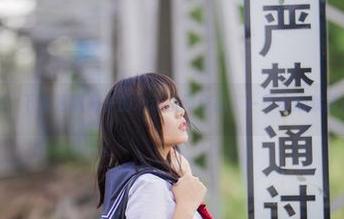 兔玩映画：下课后趴桌子的心动瞬间作品，一不小心就被撩到了！