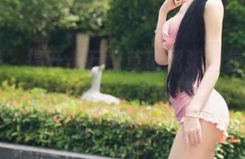 微密圈 – 揭开十万口草莓粥粥的校服图集：你我都曾历经过的那段岁月