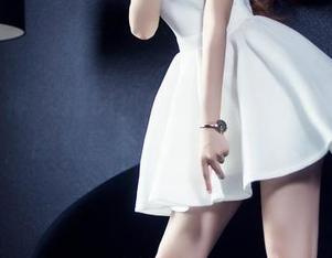 头条女神 – 把COCO的校园写真放进网盘，感觉整个人都飞起来了。