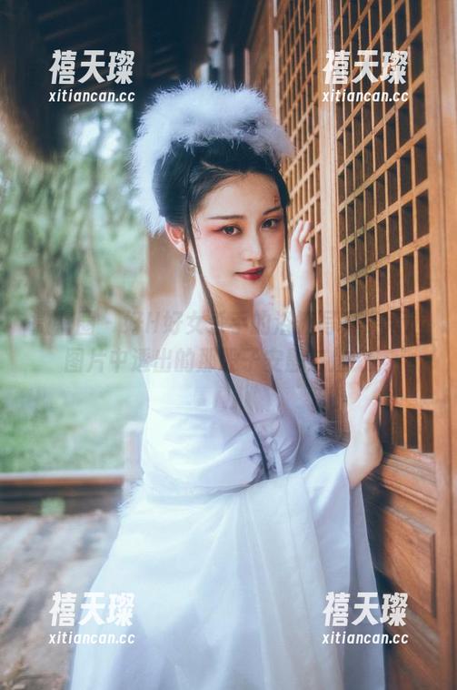 微密圈 - 好H好女杀手的浴缸写真，精选图片中透出的那股子安静与魅力。