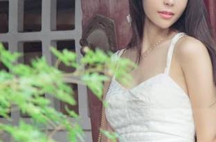 尤果网 – 王语纯的蕾丝写真集原图，光影交错中居然有点小撩人！