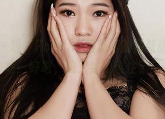 尤物馆 – 呃，FoxYini孟狐狸的最新甜心写真集：好吧，我又被她迷住了！