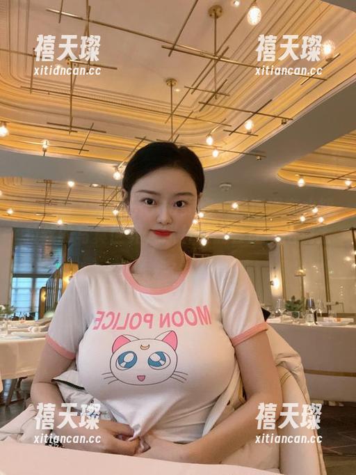 左公子666 微密圈 - 左公子666约你一起沉浸在水能拉丝的写真世界,照片可能会让你出镜太多!