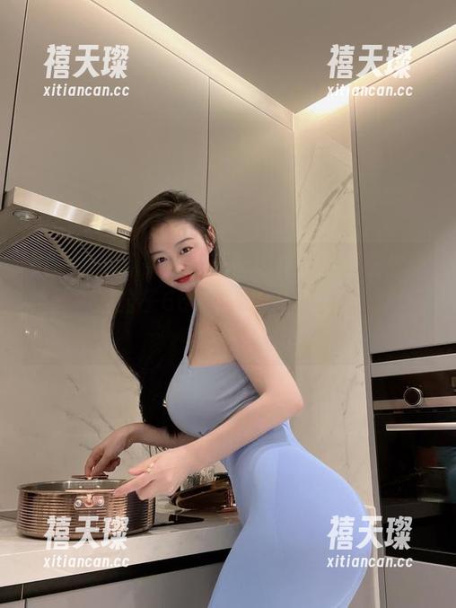 微密圈 - 如果空姐都长这样，谁还敢坐经济舱？左公子666写真合集下载，绝对惊喜！