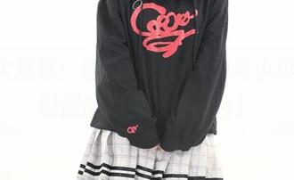 套图大揭秘：幼爱youmeko与小琪舞JK制服的不可思议组合！