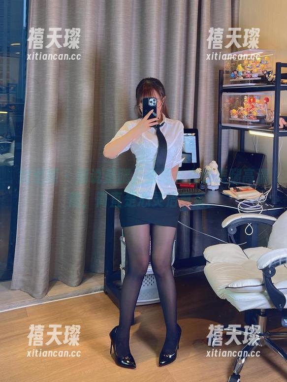 微密圈 - 别说是腿，张思允在线美腿高清照，简直是心灵治愈系！