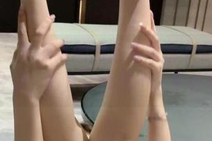微密圈 – 徐莉芝的图包竟然是个宝藏，玲珑身姿，简直让我忍不住多看几眼