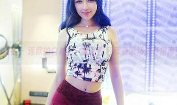 推女郎 – 连欣的白衬衫：全套图包带来职场生存指南！