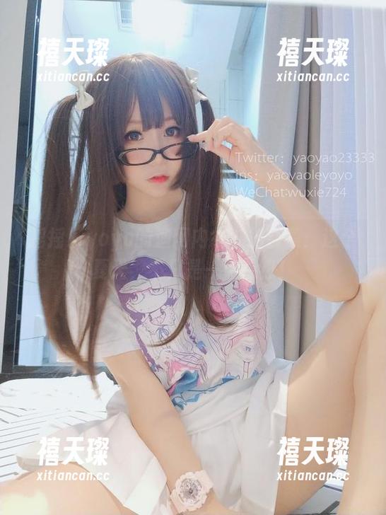 摇摇乐yoyo的渔网内衣私拍合集：这个夏天，不只是一点点热！