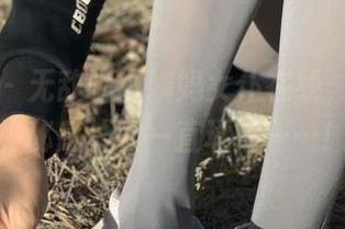 微密圈 – 无敌哒小姨妈女仆在线，原图的神秘感让我一直琢磨……！