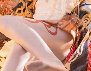 “杨衣yangyiYoimiya”最新作品集：让我不小心回想起某个夏日午后，阳光洒满心房。