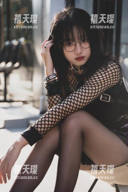 不怕高清，就怕柒柒不可爱的丝袜丧心病狂，下载来试试你的胆量！