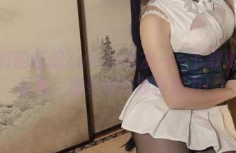 不一样的柘烟Zuken女友——下载她的作品集，感受她的独特魅力！