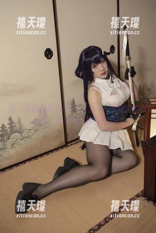 不一样的柘烟Zuken女友——下载她的作品集，感受她的独特魅力！