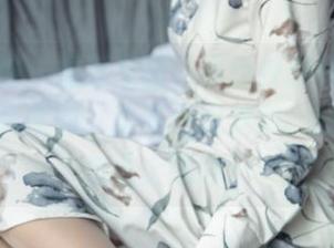 梦丝女神 – 重返校园，黑色校服私拍，乔儿的回忆原图，忍不住想发问：我还记得怎么上课吗？