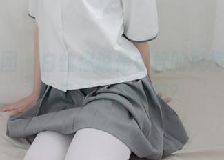 森萝财团 – 白丝你说是小梓的风格，还是我自己犯了花痴？