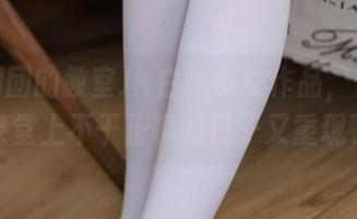 森萝财团的教室JK白丝少女作品，仿佛那些课堂上不干正事的日子又重现了！