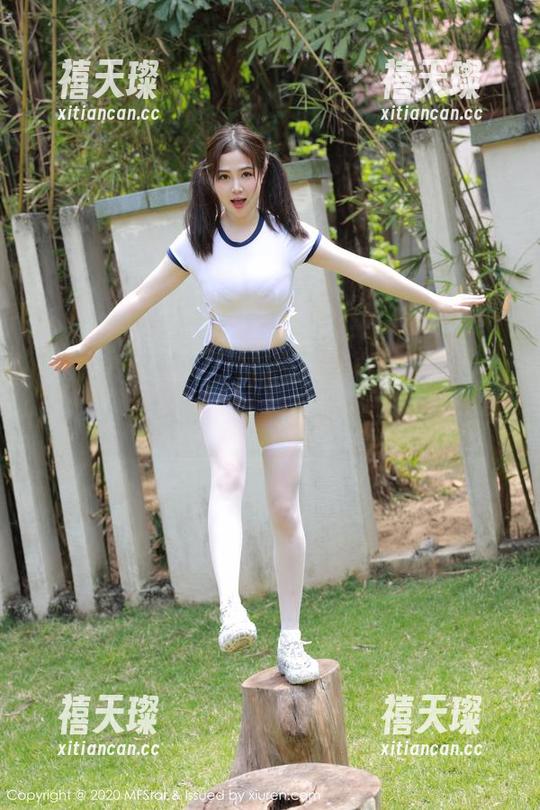 模范学院 - 这种美图简直是致命诱惑，礼服里的陈一涵让人心跳加速
