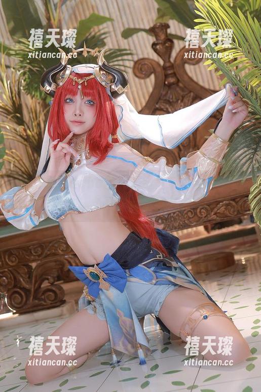 看！水淼aqua的个人造型：黑色蕾丝和服+内衣，免费作品好像有点上头？