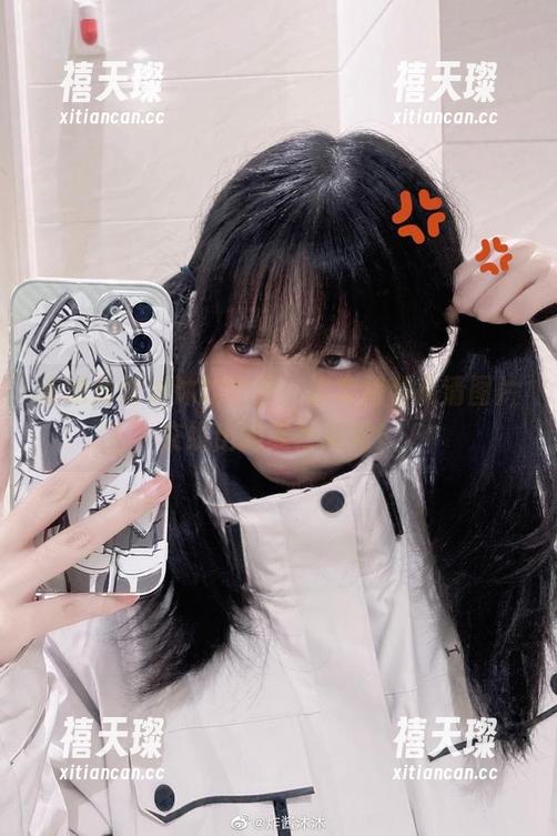 走进炸酱沐沐的世界，连衣裙和高清图片交织出的美妙瞬间！