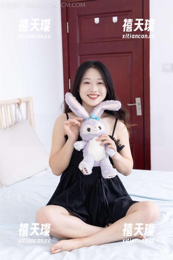 物恋传媒-嘟嘟 物恋传媒 - 嘟嘟与她的白棉袜:精选合集,给你一份温暖的视觉信物!